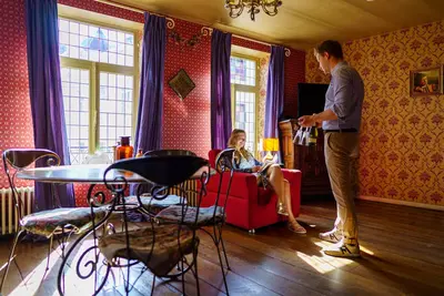 Image de Gîte citadin avec balnéo, idéal pour un séjour romantique