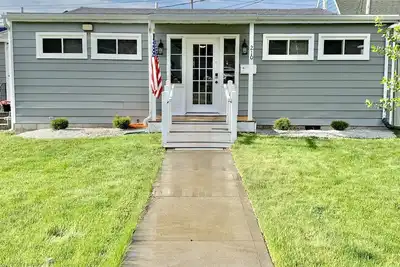 Image de Handicap Accessible 3br Home In Downtown Pc