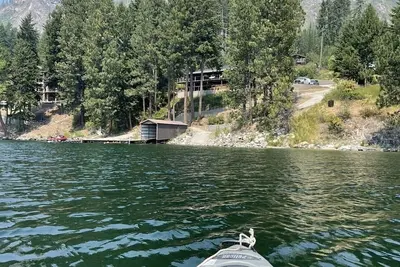 Image de Beautiful Lake Front Property