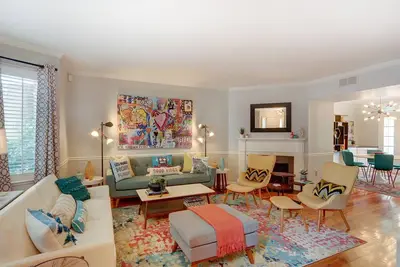 Image de Luxurious & Fun, Roof top deck, Heated Pool Access