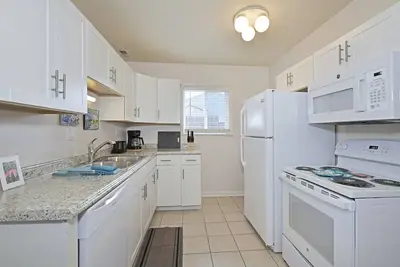 Image de New Listing Updated, Comfortable Modern Mountain Living