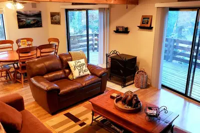 Image de \"Black Bear\" Lux Family Cabin 1 mi from Village