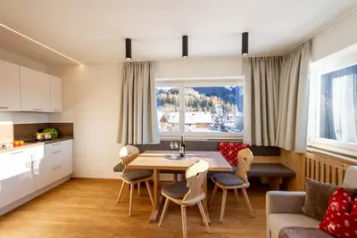 Image de Appartement \"Haus Lohengrin - Ferienwohnung 3\" avec vue sur les montagnes
