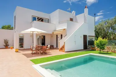 Image de Appartement de vacances \"Villa Payu\" avec piscine, Wi-Fi, climatisation, balcon, terrasse et jardin
