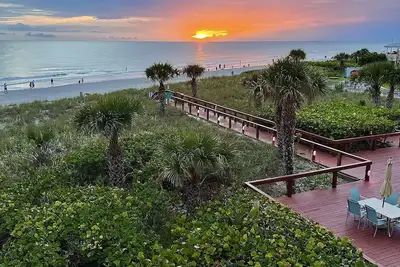 Image de \"Sol Mate\" - Stunning Gulf Front Condo  -
