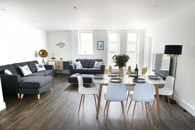 Image de Luxury 3 Bed House and Hot Tub - Sandown Seafront