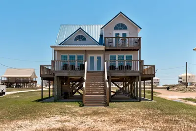 Ohana - Your dollhouse on the beach!
