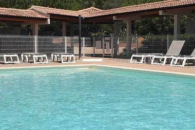 Image de Appartement 7 Personnes Piscine 2km St Florent