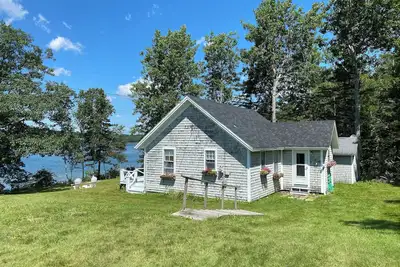Image de Henry Point - Charming Little Cottage on the Shore, Great Kayaking