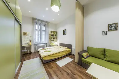 Image de Green Thea Apartment w Free Parking