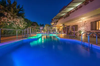 Image de Dante's Maisonettes Resort