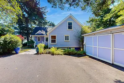 Image de Bay & Harbor View Home with High-Speed WiFi, Private Washer\/Dryer, & Board Games