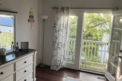 Image de Updated Bayside Condo
