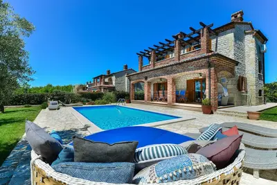Image de Beautiful Villa Toscana Sole with pool, tennis court and children playground