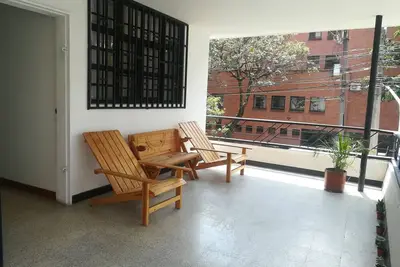 Image de House for 20 people in Laureles Santa Teresita