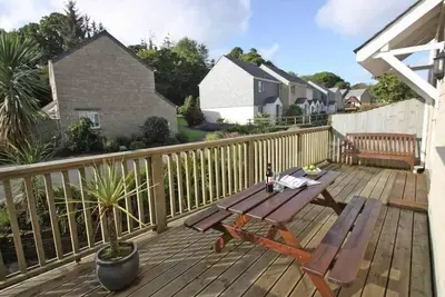 Image de Waters Edge, family friendly, with a garden in Falmouth
