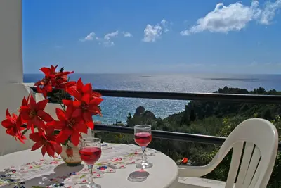 Image de Studio Apartments Piscine et vue sur la mer sur la plage de Pelekas