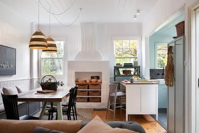Image de Wombat Hill Cottage-Renovated miners cottage, open fires and beautiful gardens
