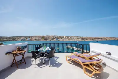 Image de GetawaysMalta - Harbour Lights Penthouse sur le front de mer de St Paul’s Bay