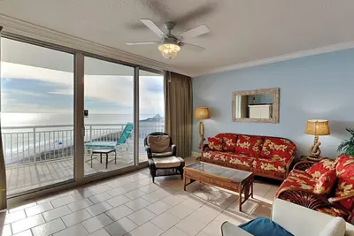 Image de Gulf-Front Navarre Beach Condo | Free Seasonal Beach Service & More!