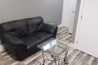 Image de Cozy 2 Br 1bath apartment with Wifi, Laundry and Off Street parking