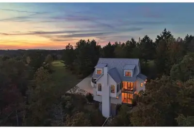 Image de Featured in Bham Magazine: Lake Front/Grand Views!