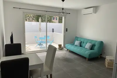 Image de Maisonnette calme et ensoleillée en Provence