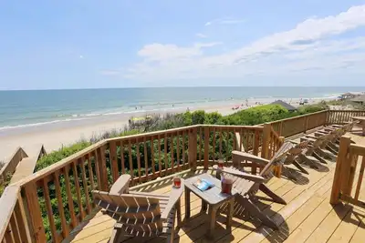 Image de 1215 Sea Spirit * Oceanfront * Hot Tub * Ping Pong Table