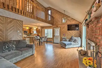 Image de Resort Perks: Picturesque Poconos Getaway!
