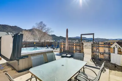 Image de Pet-Friendly Buena Vista Home w/ Yard & Hot Tub!