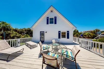 Image de Dog-Friendly, Oceanside House w/Private Washer/Dryer, Free WiFi, Patio