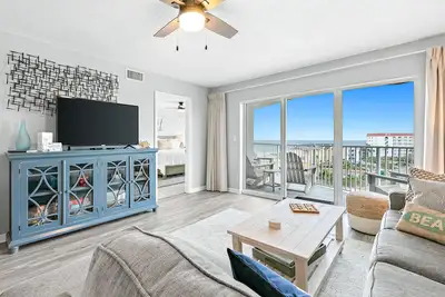 Image de Sixth-Floor Condo w/Partial Ocean Views, Free WiFi, Balcony, Shared Pool, Tennis