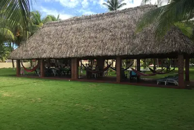 Image de costa-rancho-dallas 24+ person beach front property