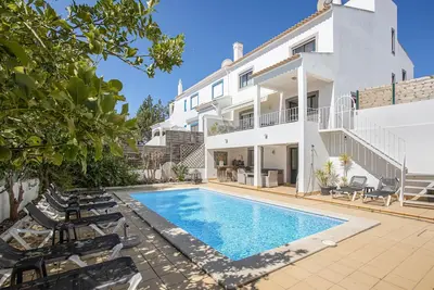 Image de Villa Casa Rosina près de la plage avec piscine et connexion Wi-Fi