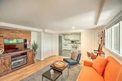 Image de Cozy Seattle Apt w/ Patio: Walk to Lake Washington