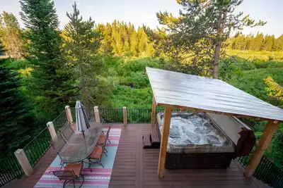 Image de Cozy Retreat, Hot Tub, Sauna 30 Min to Yellowstone