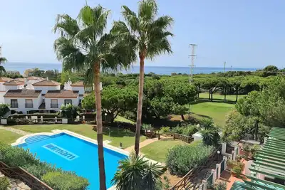 Image de Beautiful house Cabopino Golf, Marbella
