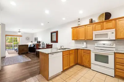 Image de 1 Bdrm Golf Condo near Shows and Dining! Jetted Tub & Covered Patio
