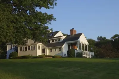 Image de Charming 1812 Farmhouse Spacious, Relaxing-  like vacationing in your own B&B