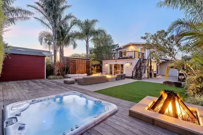 Image de Fireside in Cozy Pleasure Point