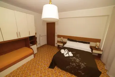 Image de Lamezia Terme family apartment \"girasoli\"