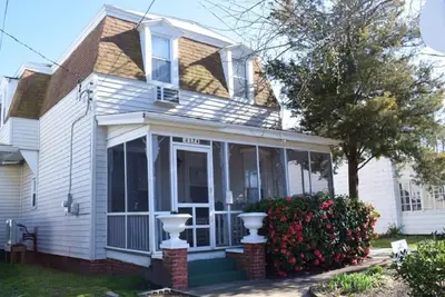 Image de Sage House-Great In-Town Location!