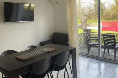 Image de Le gîte \"Gorria Etxea\" pour votre séjour inoubliable. . .