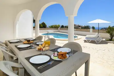 Image de Maison de vacances privée avec climatisation, Wifi, piscine privée, Tv, terrasse, parking
