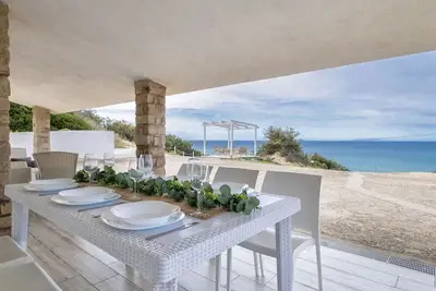 Image de Belle maison de vacances privée avec climatisation, Wifi, Tv, patio et parking