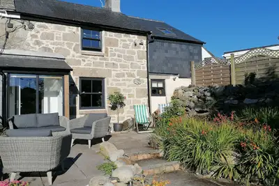 Image de Trenwith Bridge Cottage, pet friendly, with open fire in St Ives