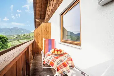 Image de Appartement \"Langeshof - Löwenzahn\" avec vue sur les montagnes, jardin et Wi-Fi