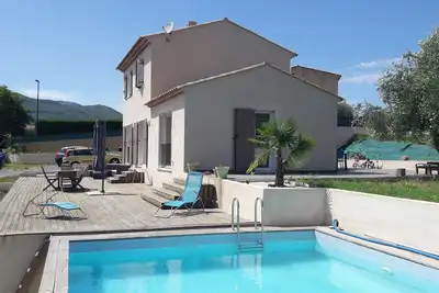 Image de Villa avec piscine