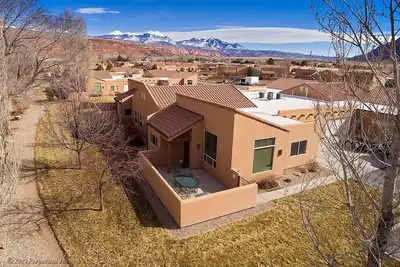 Image de T4 Corner Moab Retreat with Private Garage in Rim Village