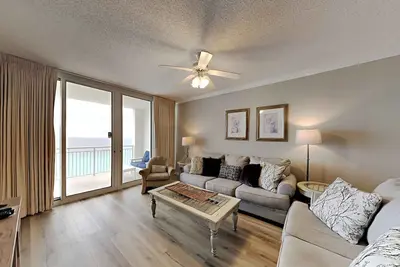 Image de The Pearl of Navarre #1104 - Gulf Front Condo!